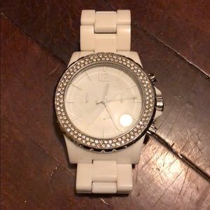 Men’s white big face Micheal kors watch